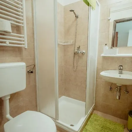 Sobe Lusina Bed & Breakfast *
